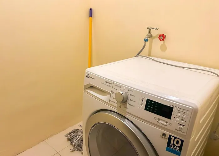 Corner Unit In Opr #8