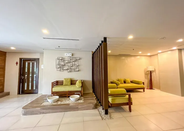 Corner Unit In Opr #8 Apartment