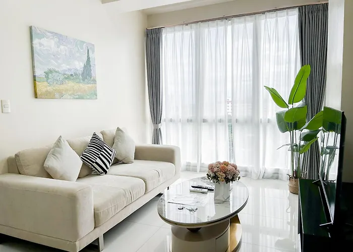 Corner Unit In Opr #8 *